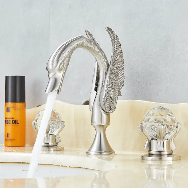 Luxury Gold Swan Bathroom Basin Tap Crystal Handle Swan Basin Faucet Cold Hot Water Mixer Taps Deck Mounted Washbasin Faucet