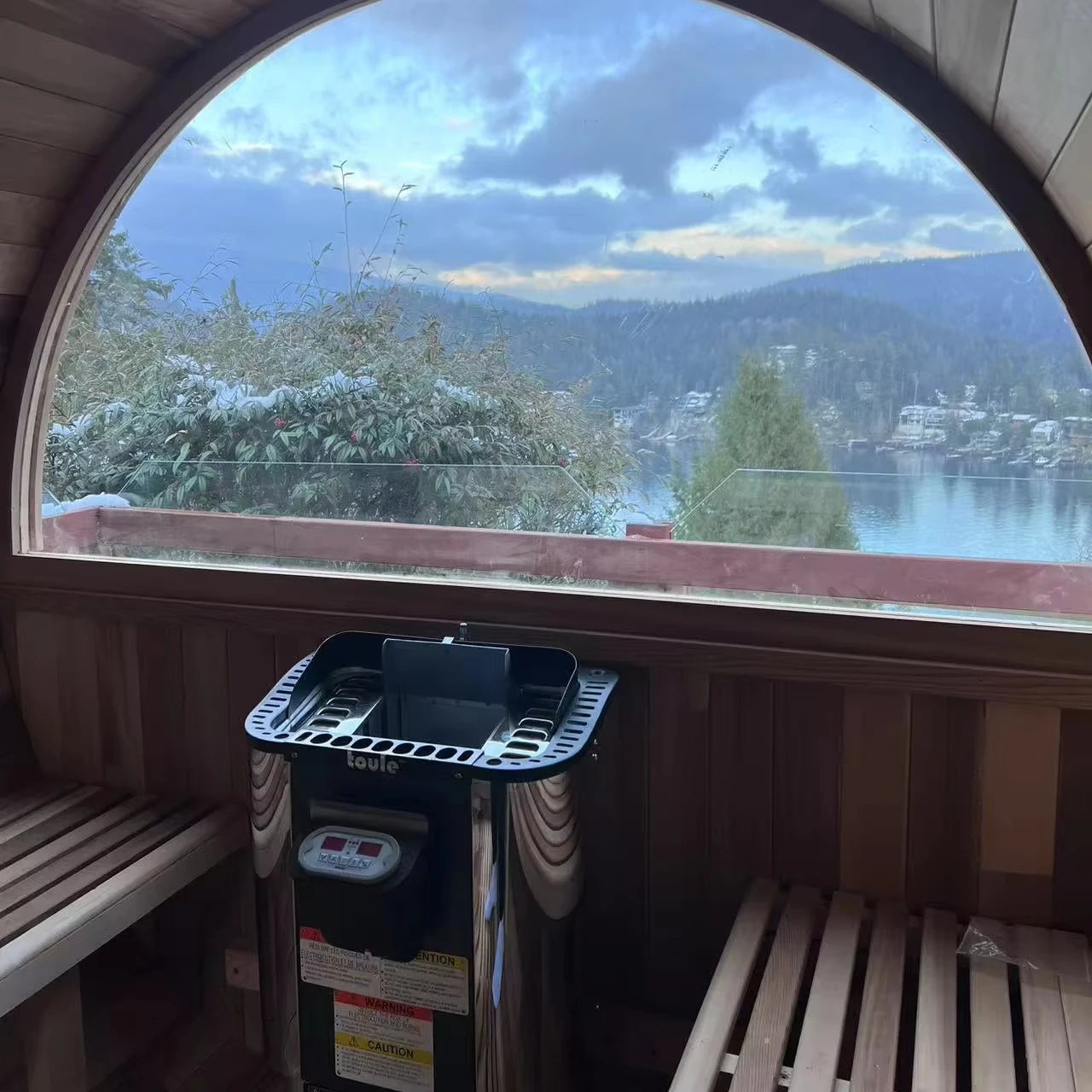 HELIUS Ready 6 person cheap outdoor red cedar steam sauna traditional electric heater barrel sauna with half glass and porch
