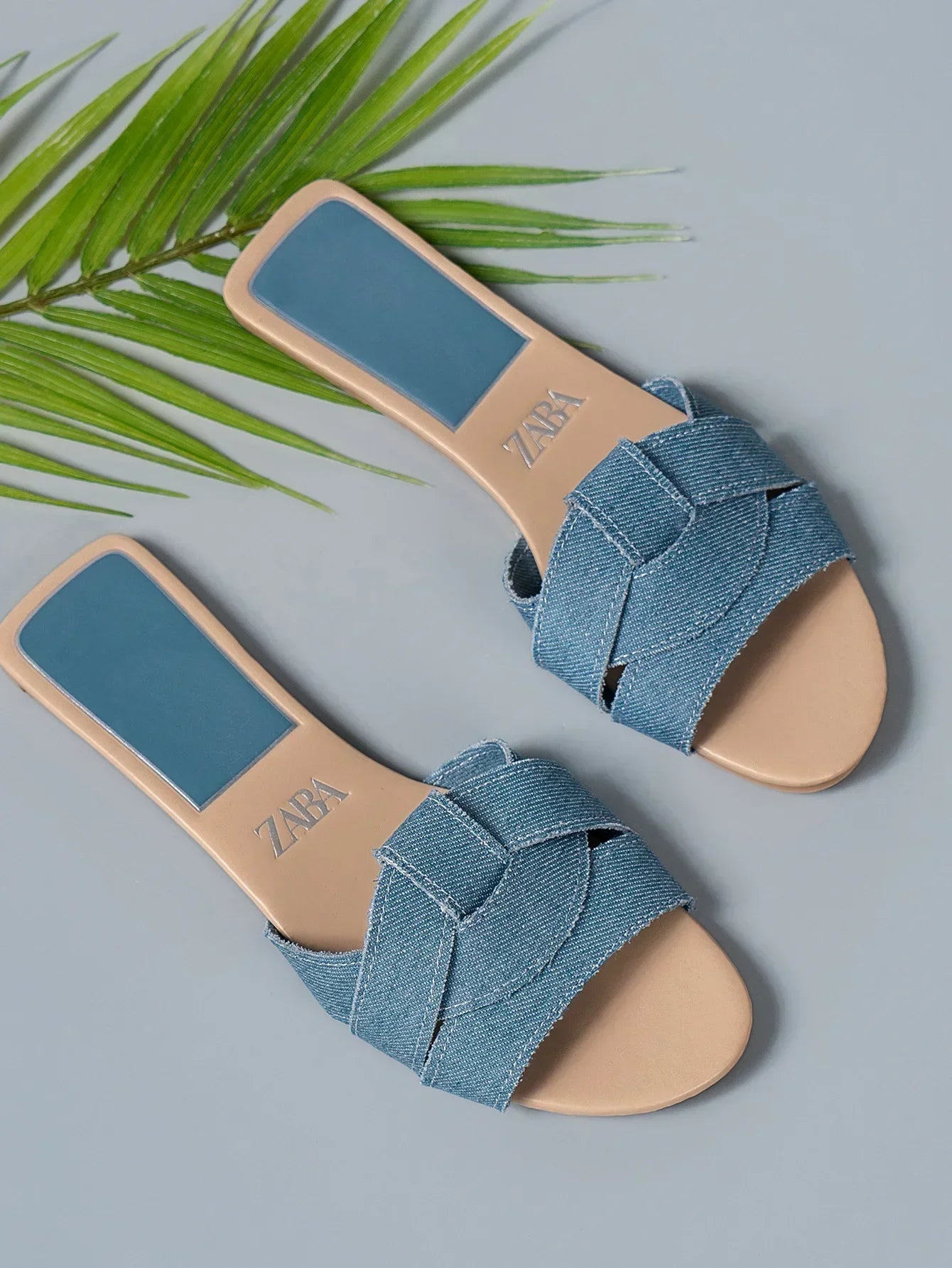 2024 New Women's Shoes Square Head Cross Flat Summer Sandals Simple Flip-flops Women Wear Slippers