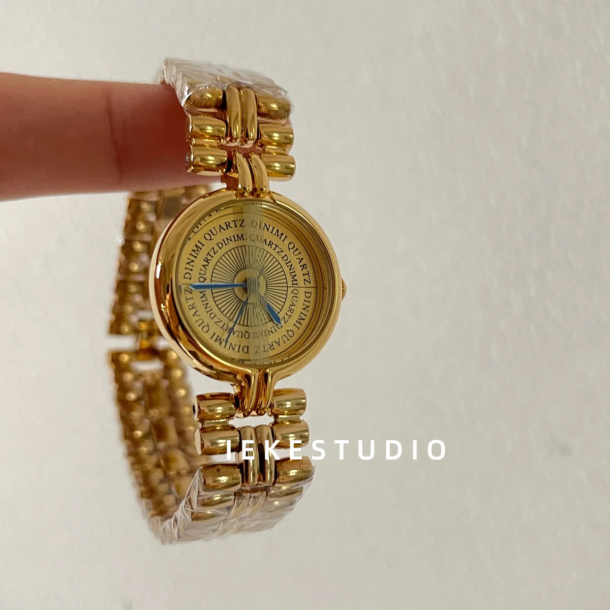 Stylish Temperament Women's Watch Chic Retro Personalized Exquisite Quartz Watch for Women Relojes Para Mujer