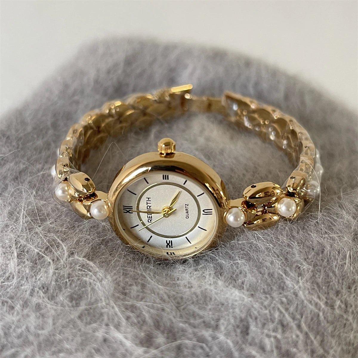 Stylish Temperament Women's Watch Chic Retro Personalized Exquisite Quartz Watch for Women Relojes Para Mujer