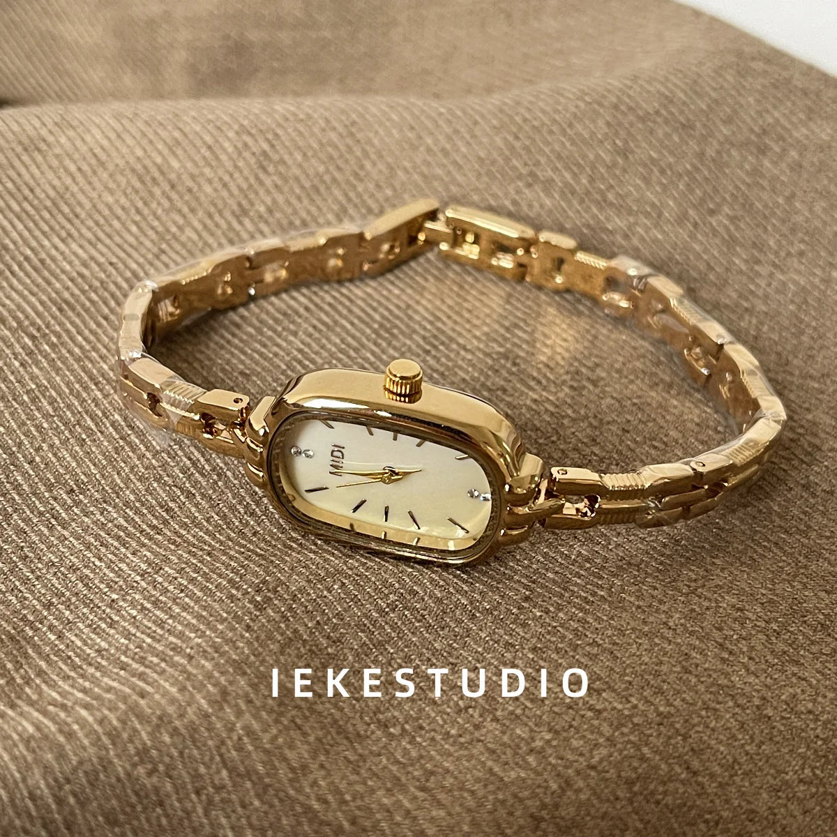 Stylish Temperament Women's Watch Chic Retro Personalized Exquisite Quartz Watch for Women Relojes Para Mujer