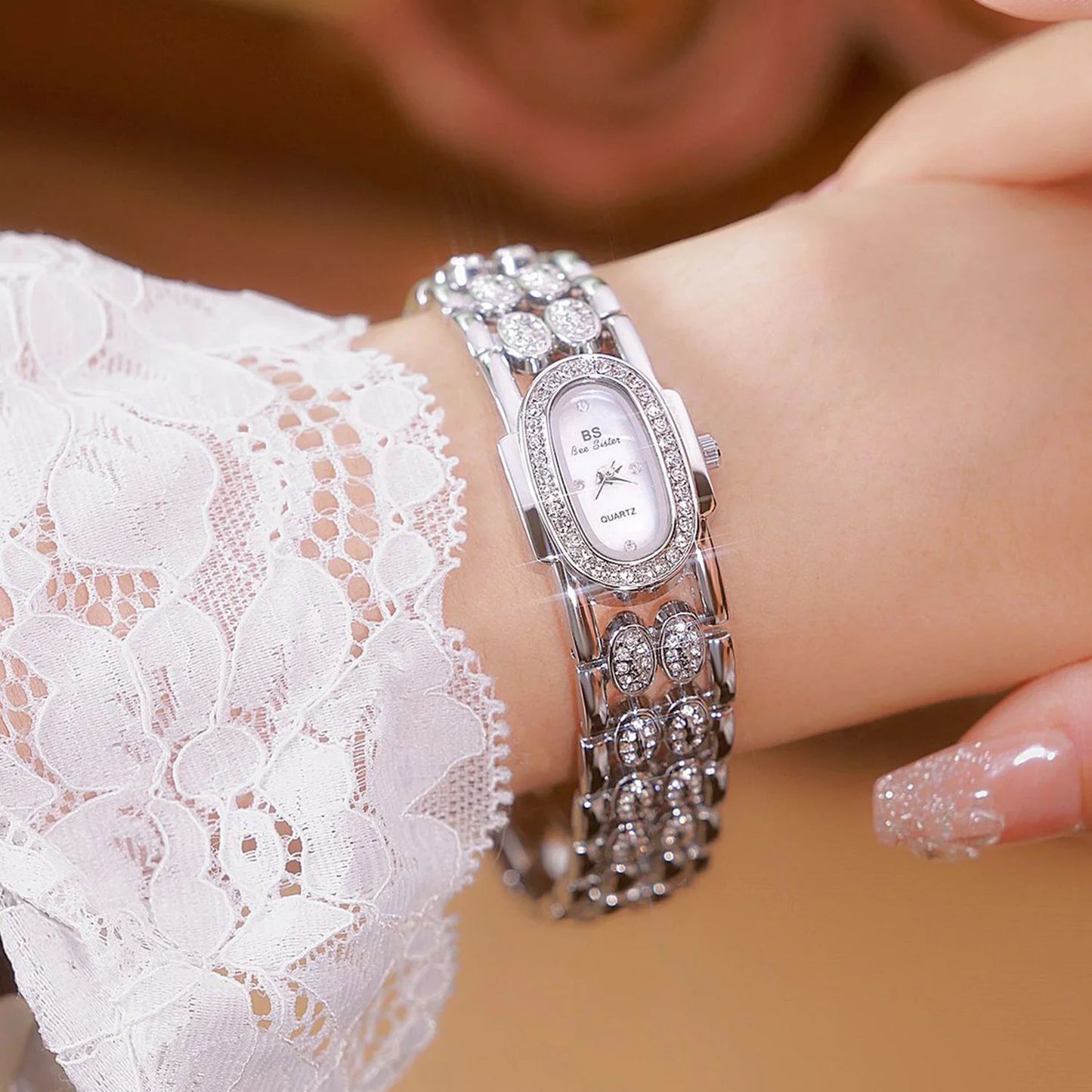 Watches For Ladies Luxury Diamond Quartz Gold Bracelet Wristwatch Women Watch Fashion High Quality Female Clock Rhinestone