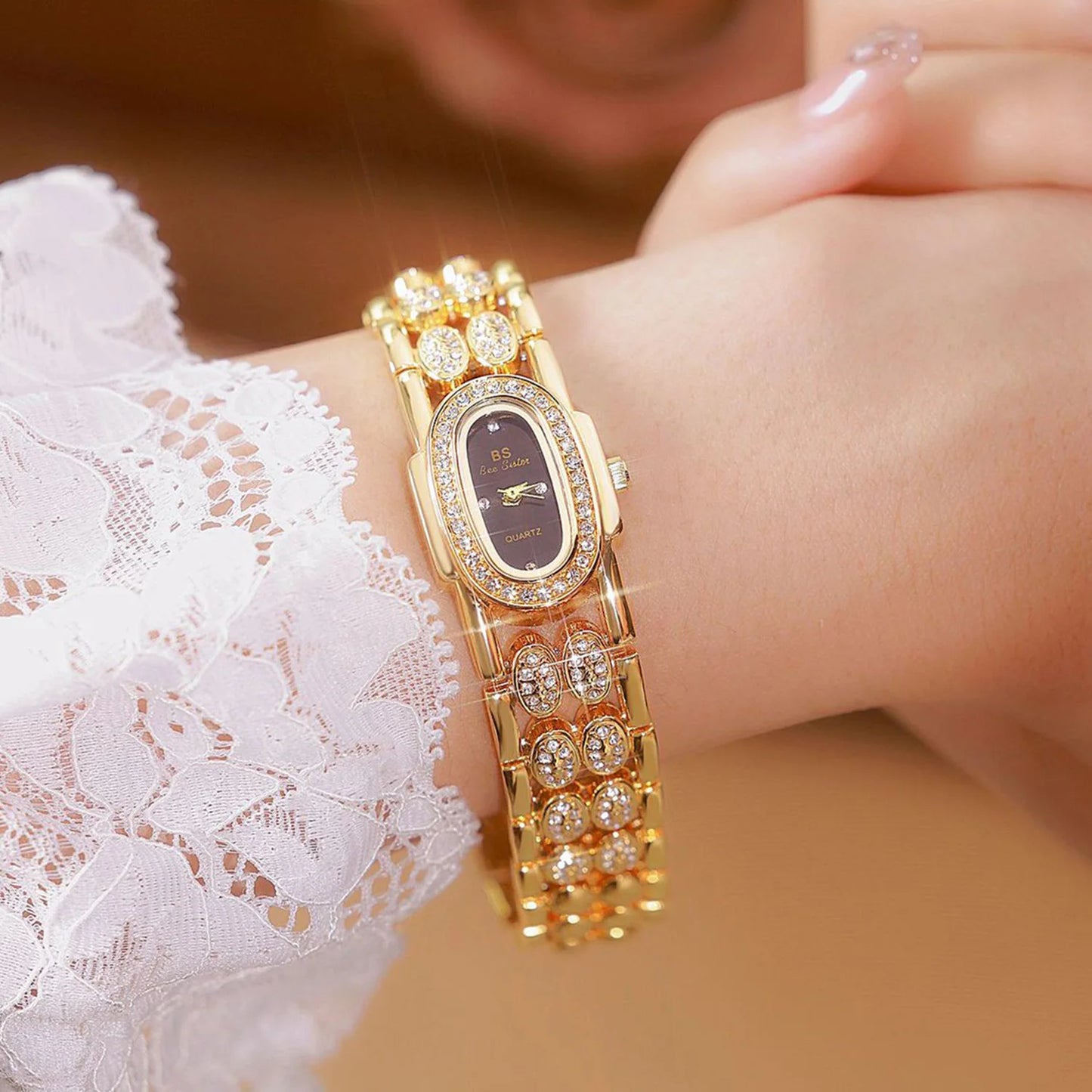 Watches For Ladies Luxury Diamond Quartz Gold Bracelet Wristwatch Women Watch Fashion High Quality Female Clock Rhinestone