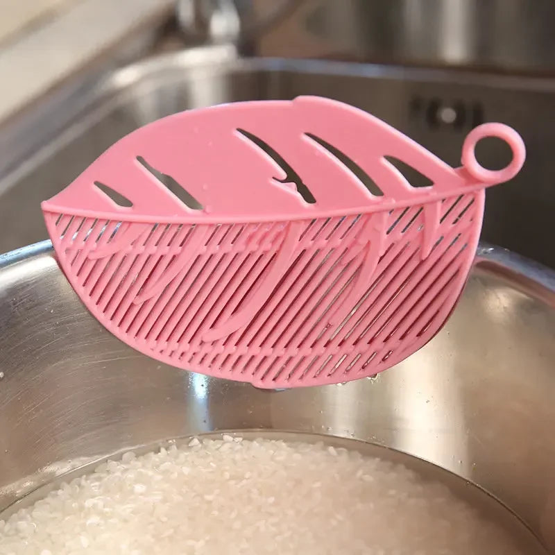 Kitchen Fruit Vegetable Cleaning Tool Leaf Shaped Rice Wash Gadget Noodles Spaghetti Beans Colanders Strainers Kitchen Tool