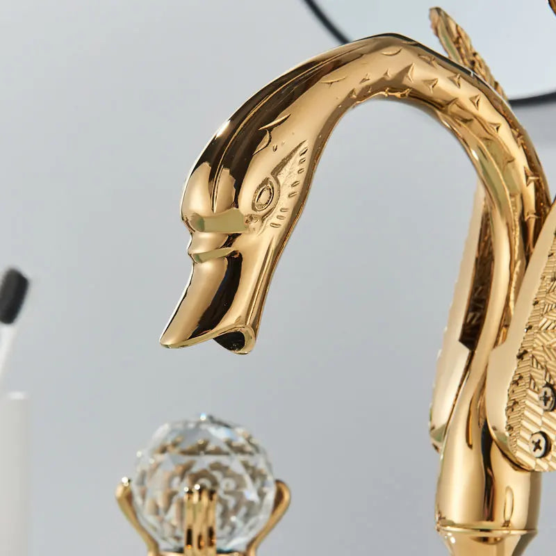 Luxury Gold Swan Bathroom Basin Tap Crystal Handle Swan Basin Faucet Cold Hot Water Mixer Taps Deck Mounted Washbasin Faucet