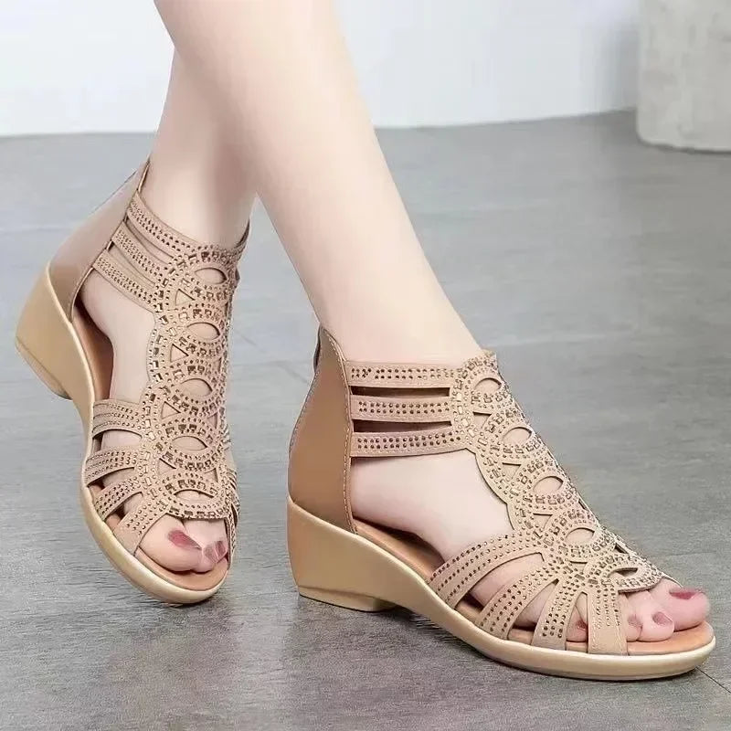 New Roman Sandals for Women 2024 Summer New Soft Sole Outer Wear Women's Wedge Shoes Fashion Casual Designer Shoes for Women