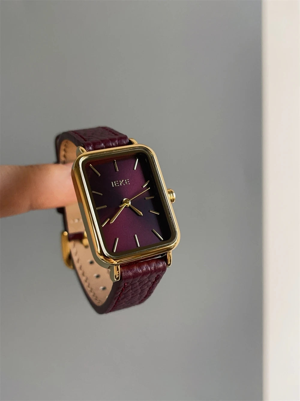 Stylish Temperament Women's Watch Chic Retro Personalized Exquisite Quartz Watch for Women Relojes Para Mujer