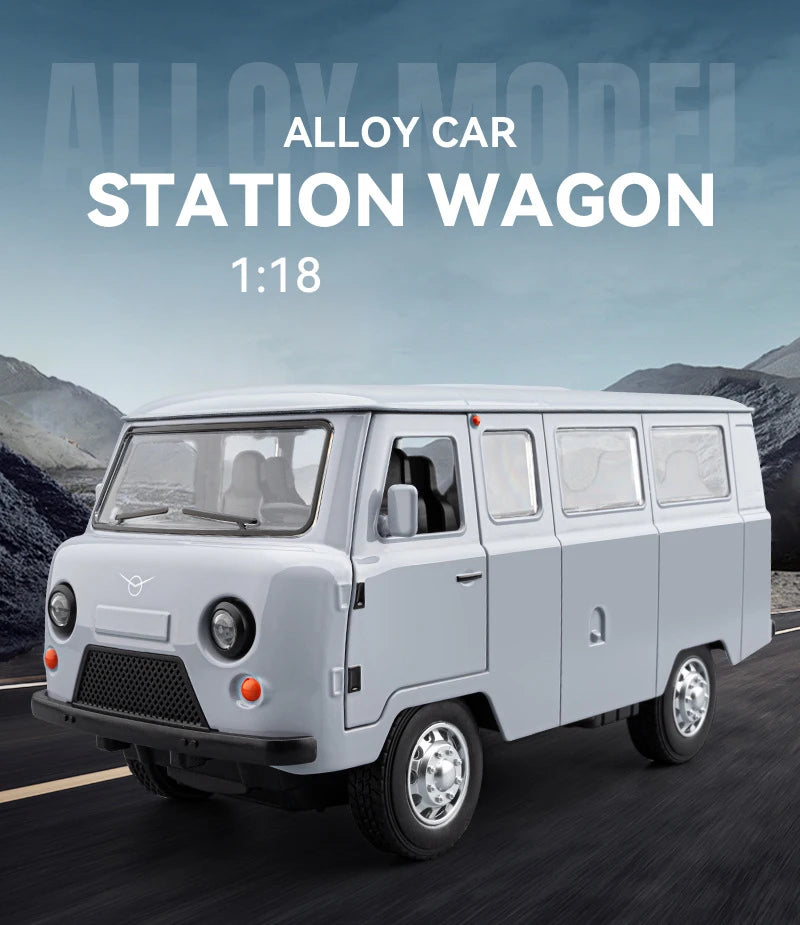 1:18 Russian UAZ TRAVELER BUS Alloy Model Car Toy Diecasts Metal Casting Pull Back Sound and Light Car Toys For Children Vehicle