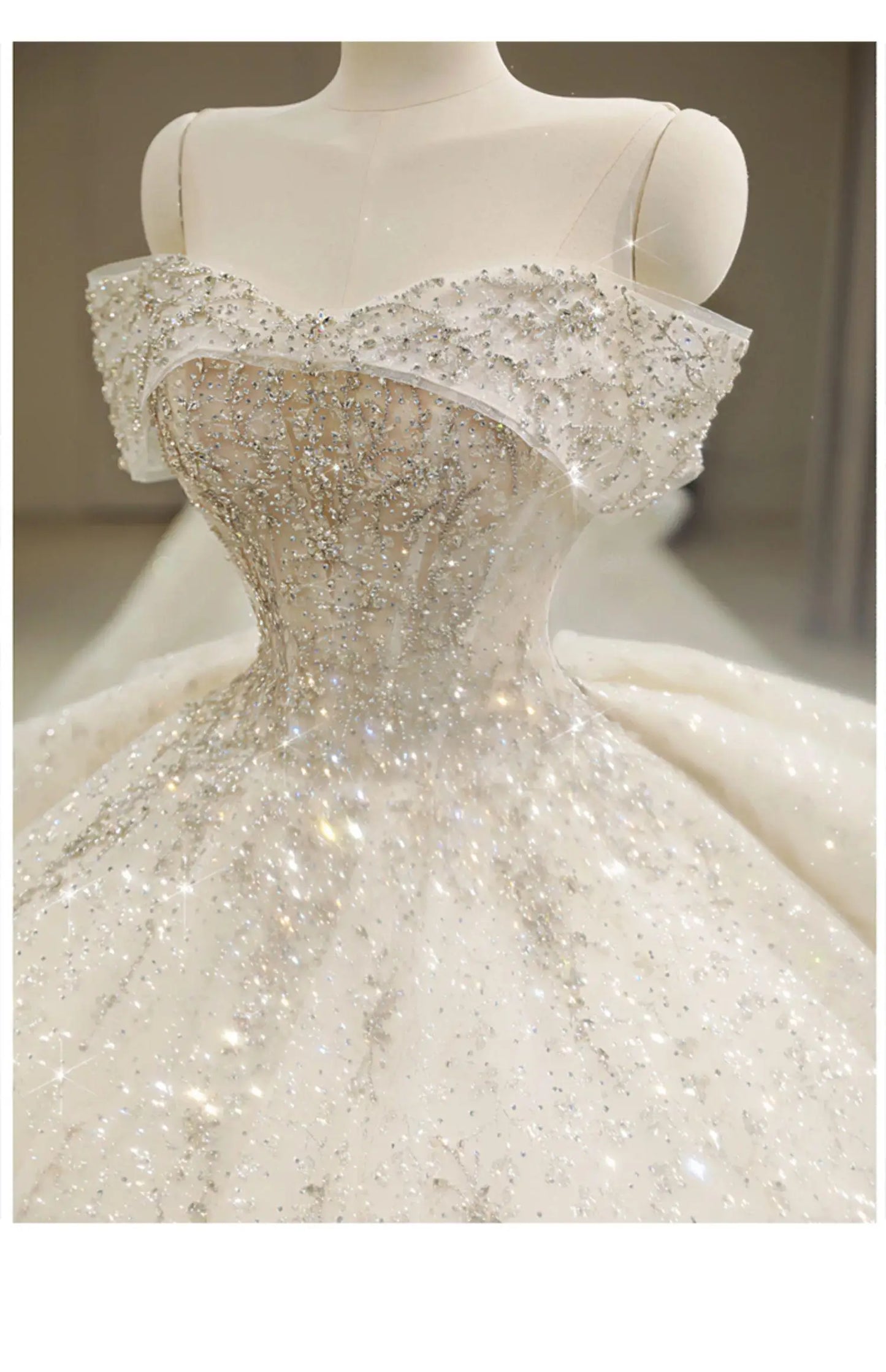 2024 New The Shoulder Wedding Dress Lace Up Luxury Bridal Ball Gown Vestido De Noiva Sweep Large Train Plus Size Made Customized