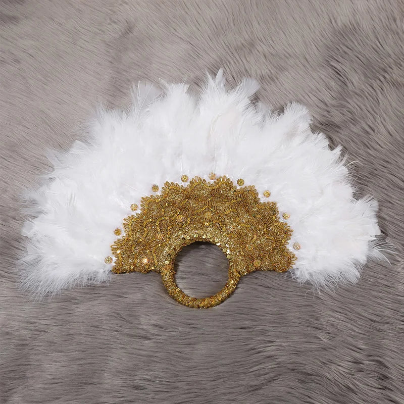 An elegant feather fan, pure white feather decoration, romantic fan, the perfect choice for photography props