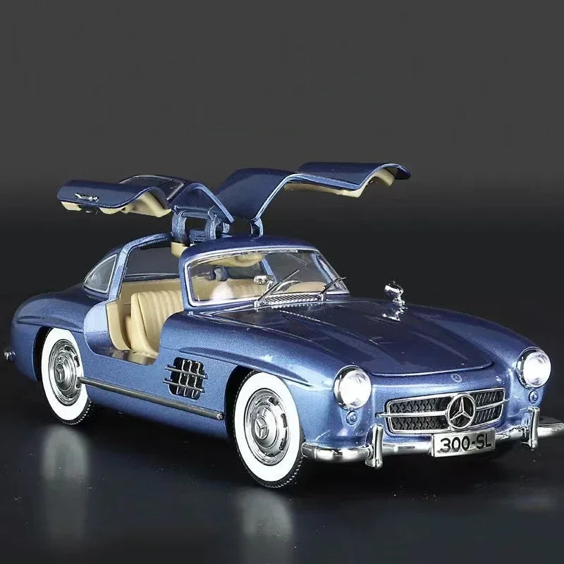 1:24 300SL Alloy Classic Vintage car Model Car Model Diecast Metal Pull Back Sound Light Car For Children Gift