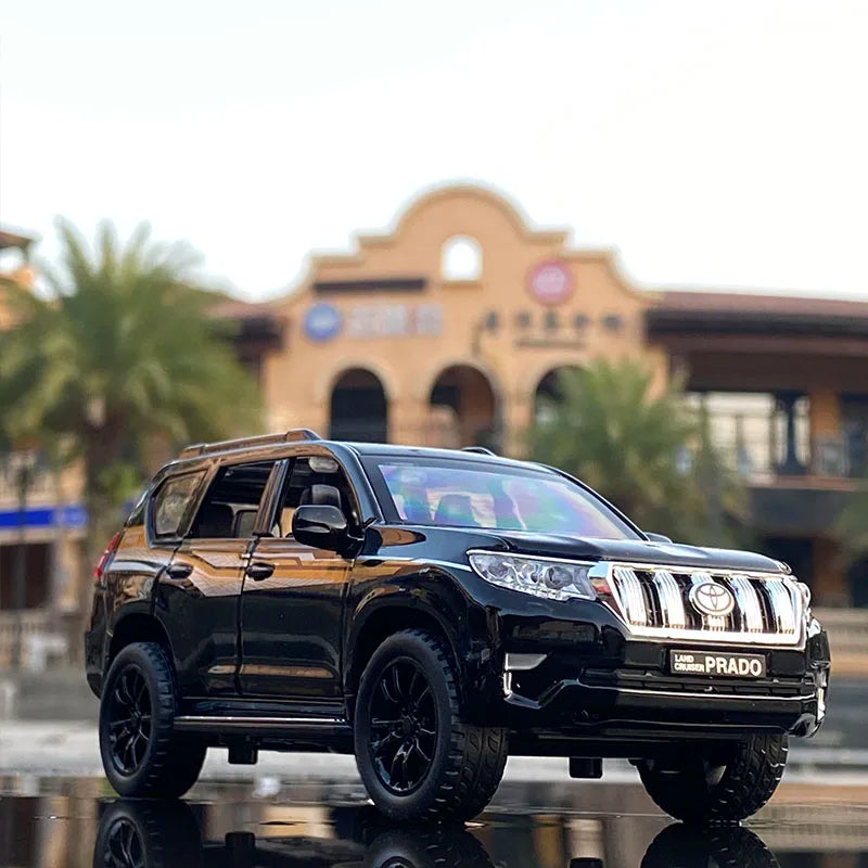 1:32 Toyota Prado SUV Alloy Car Diecasts Metal Toy Vehicles Car Model Collection LAND CRUISER Simulation Car Model Toy Gift