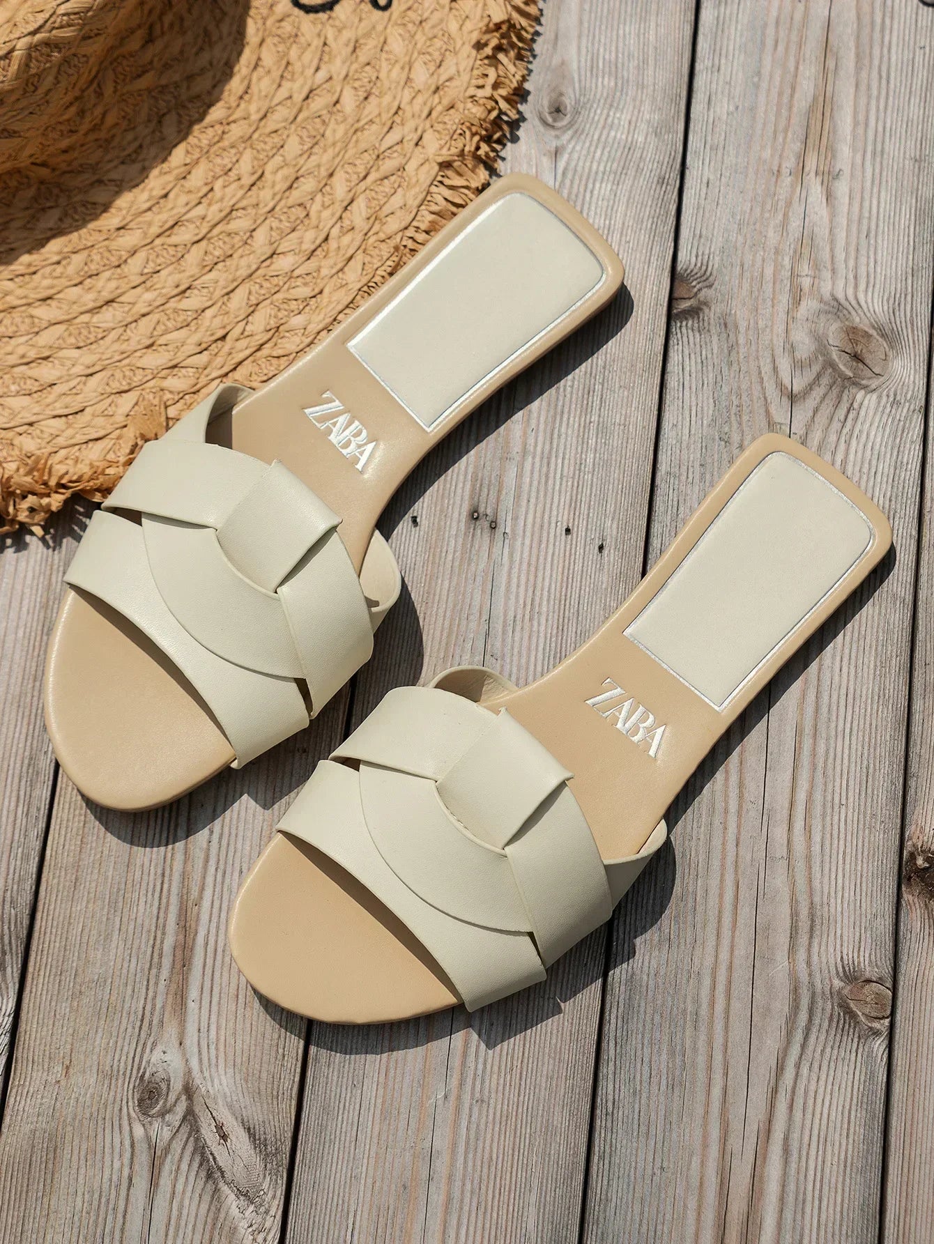 2024 New Women's Shoes Square Head Cross Flat Summer Sandals Simple Flip-flops Women Wear Slippers