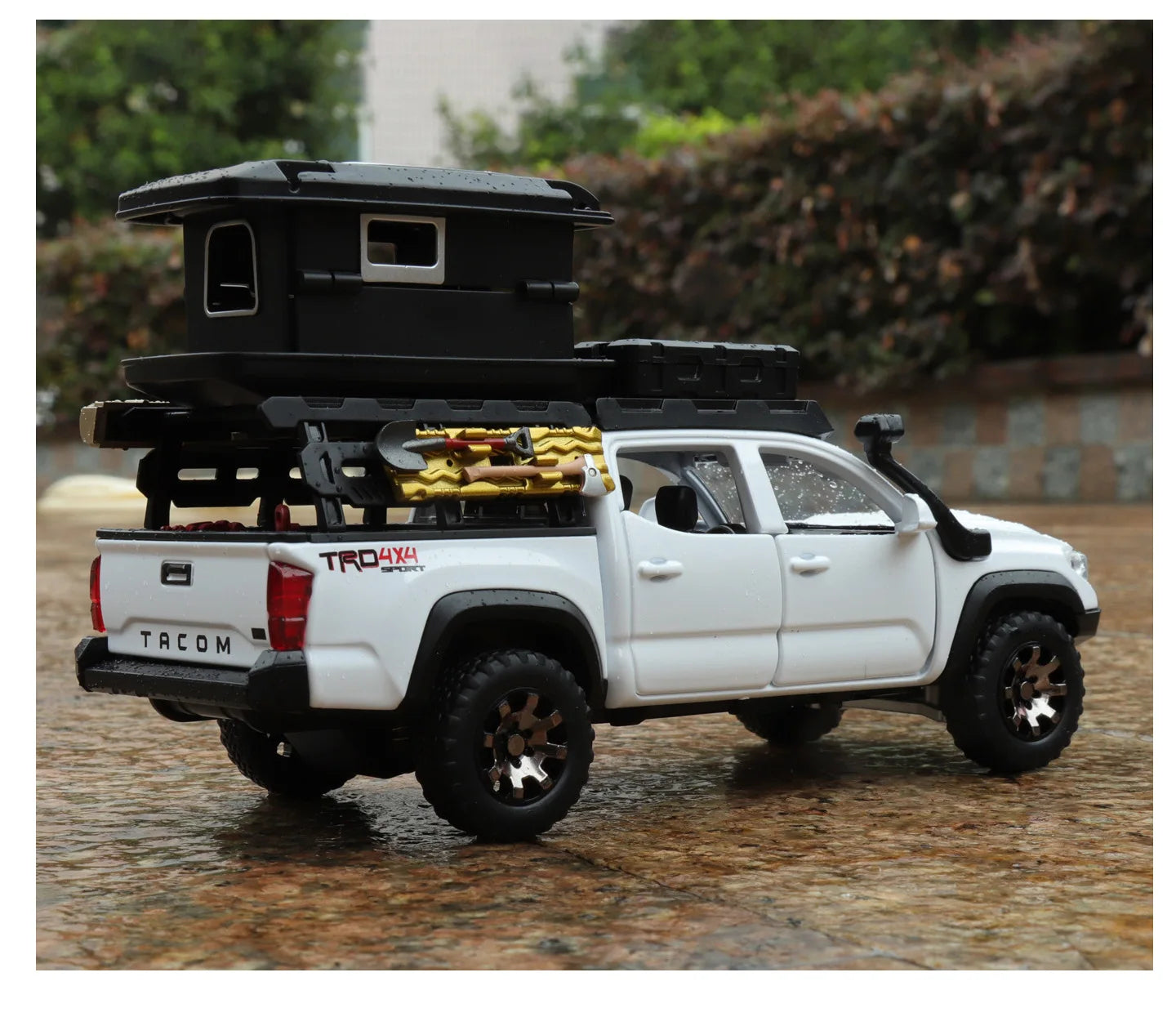 1/32 Tacoma Travel version Pickup Alloy Car Model Diecast Metal Off-Road Vehicles Car Model Sound Light Simulation Kids Toy Gift
