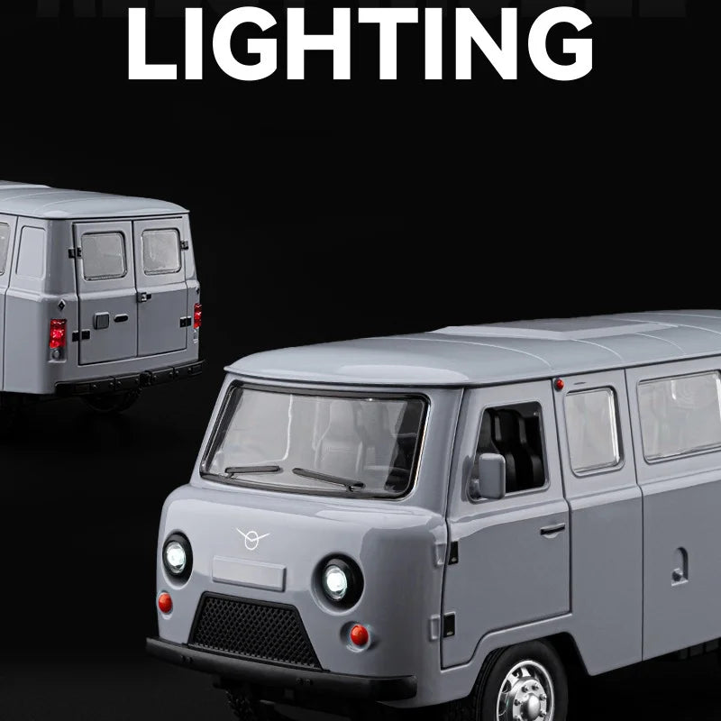1:18 Russian UAZ TRAVELER BUS Alloy Model Car Toy Diecasts Metal Casting Pull Back Sound and Light Car Toys For Children Vehicle